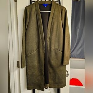 Three-quarter length spring jacket